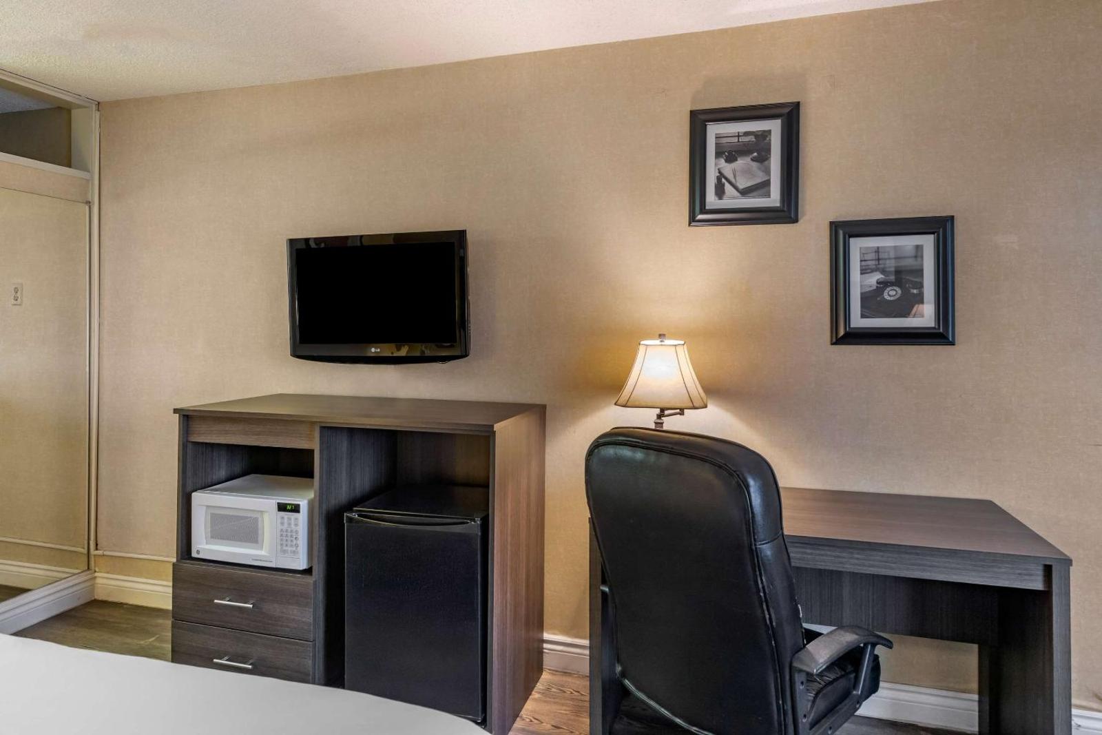 Quality Inn On Historic Route 66 Main image 2